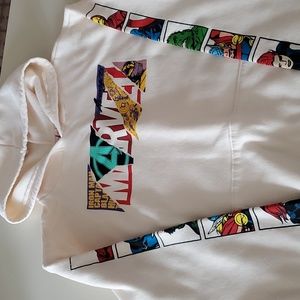MARVEL Avengers hoodie, size L, off-white/cream color, unisex